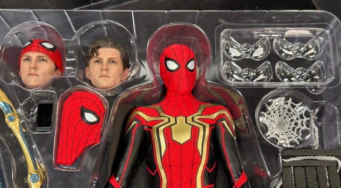 Spider-Man No Way Home: la figure con tuta integrata di Hot Toys è epica -  NerdPool