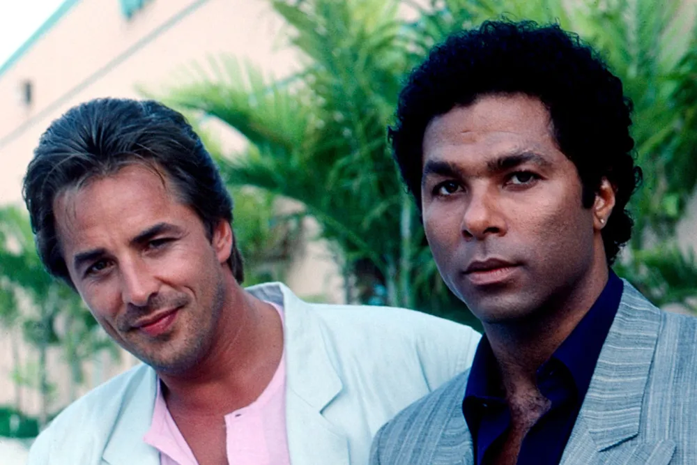 Miami Vice: Il regista di F1, Joseph Kosinski girerà il reboot in arrivo nel 2027